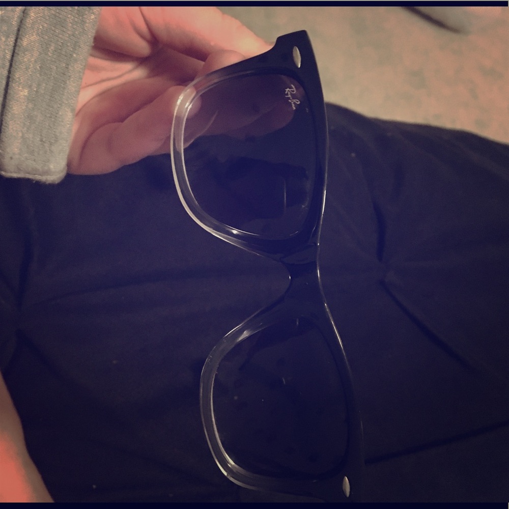 Black Ray Bans
